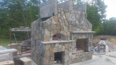 csutom-stone-pizza-oven-1-1